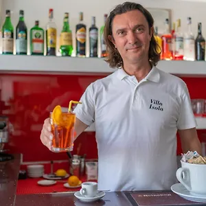 https://hotel-villa-isola.riccione-hotels.org