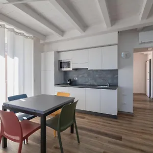 https://villa-cadiz-apartments.hotelitalianriviera.com